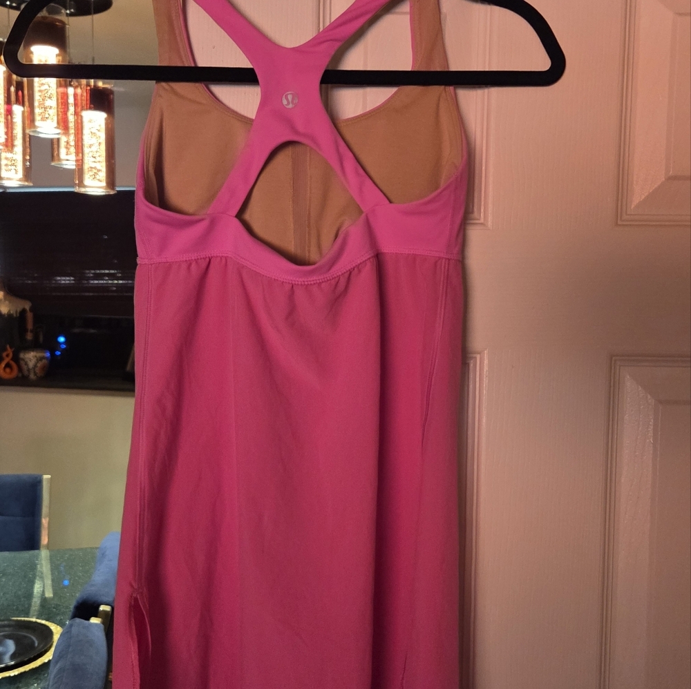 Lululemon Tennis Top Size 4 Never Worn - Picture 5 of 5